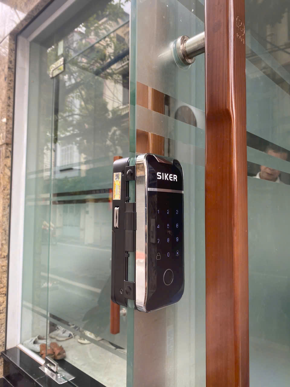 Khoá cửa kính Siker KTK 203