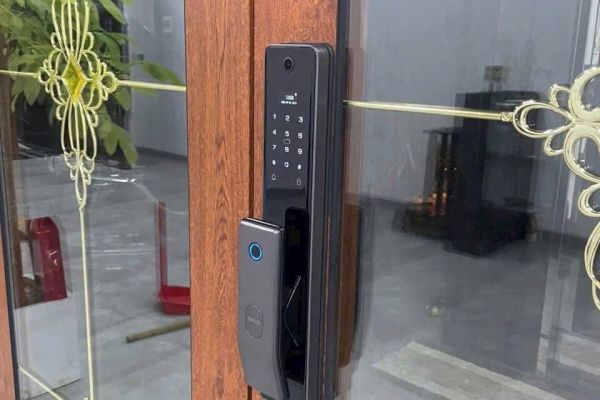 KHÓA VÂN TAY SIKER KTS110R CHO CỬA NHÔM BẢN CÁNH LỚN 
